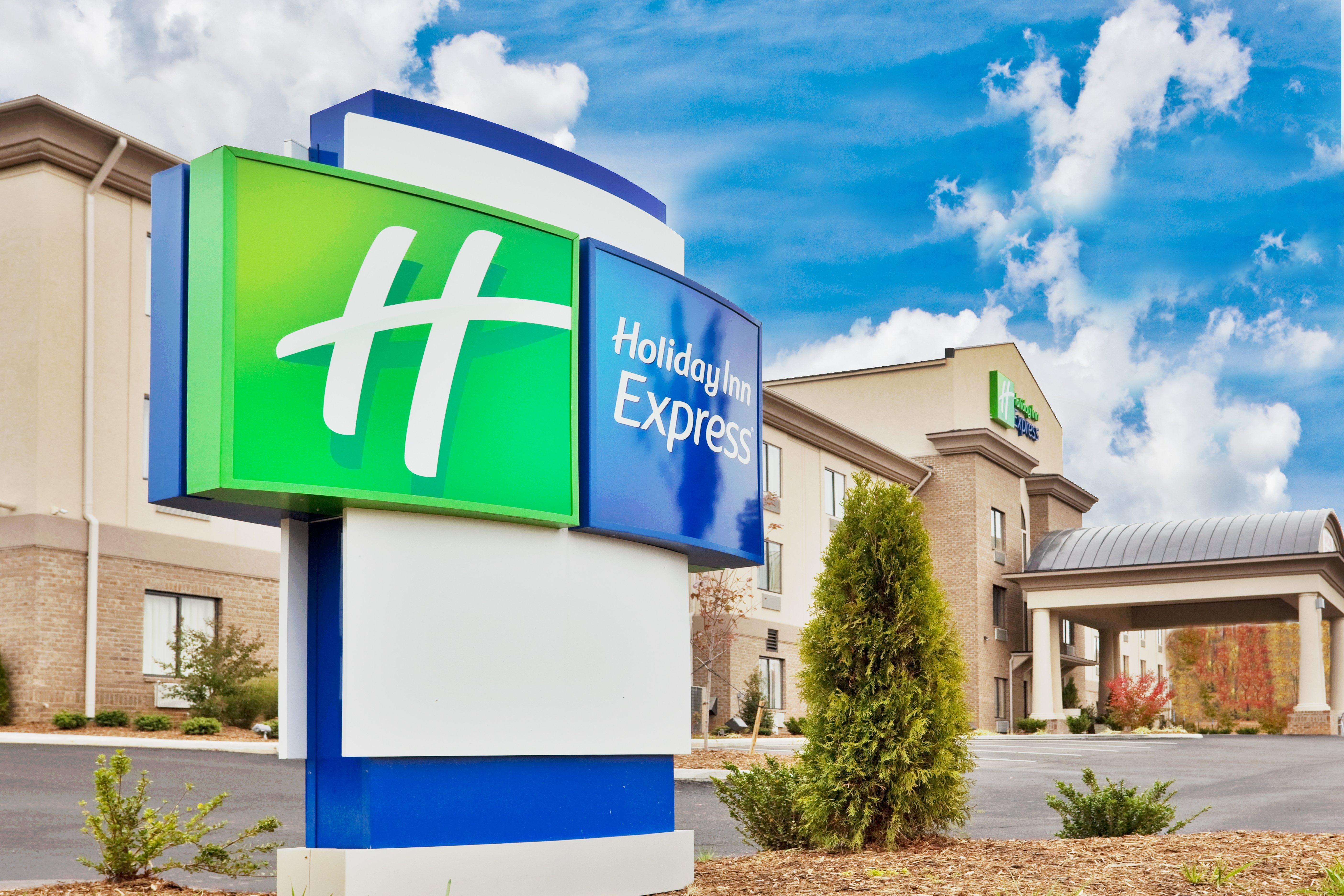 Holiday Inn Express Troutville-Roanoke North, An Ihg Hotel Exterior photo